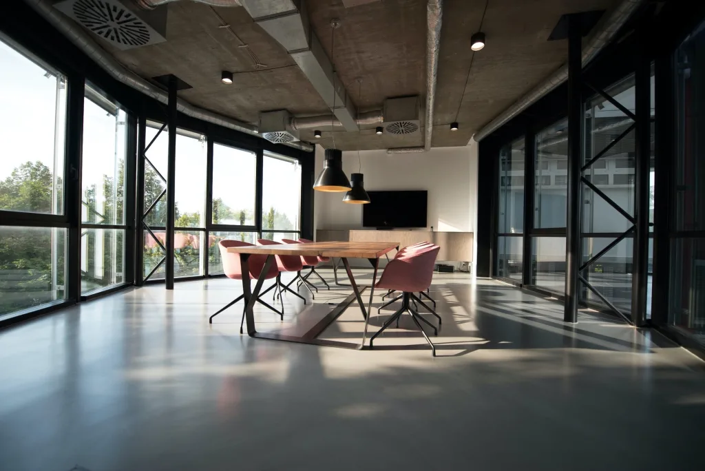 How to Start a Marketing Agency with a Flexible Work-From-Anywhere Lifestyle