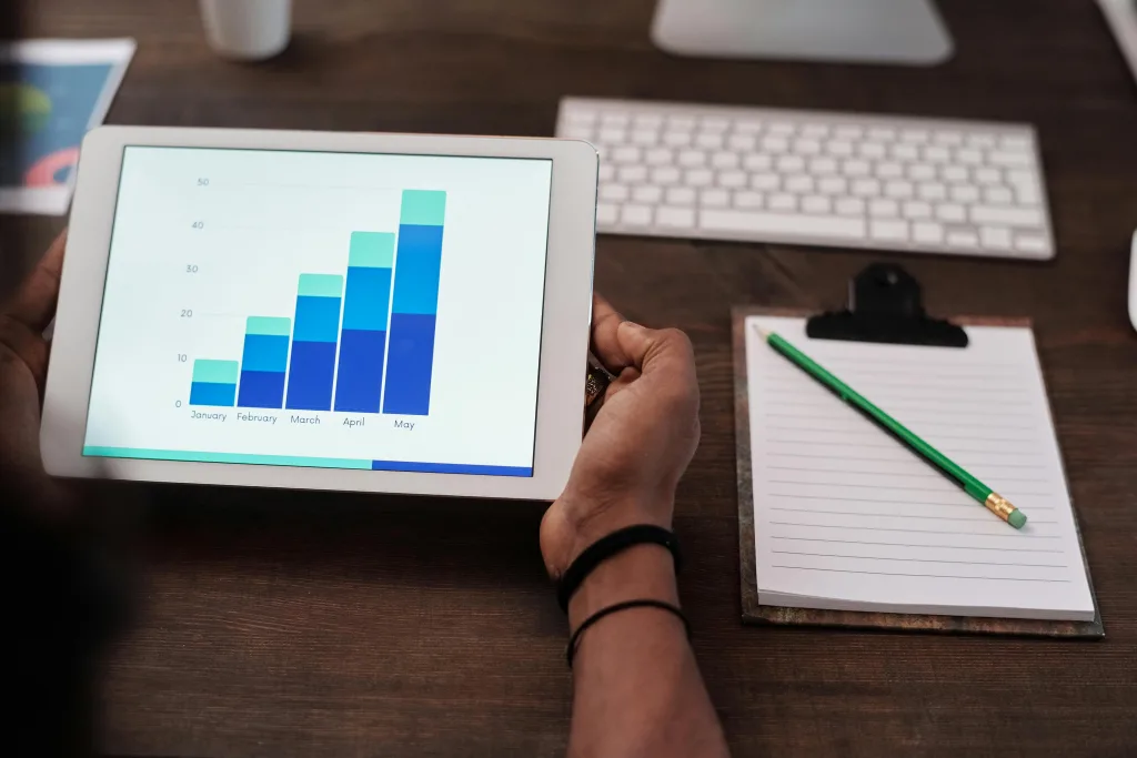 Strategies for Attracting Media Interest through Online Optimization