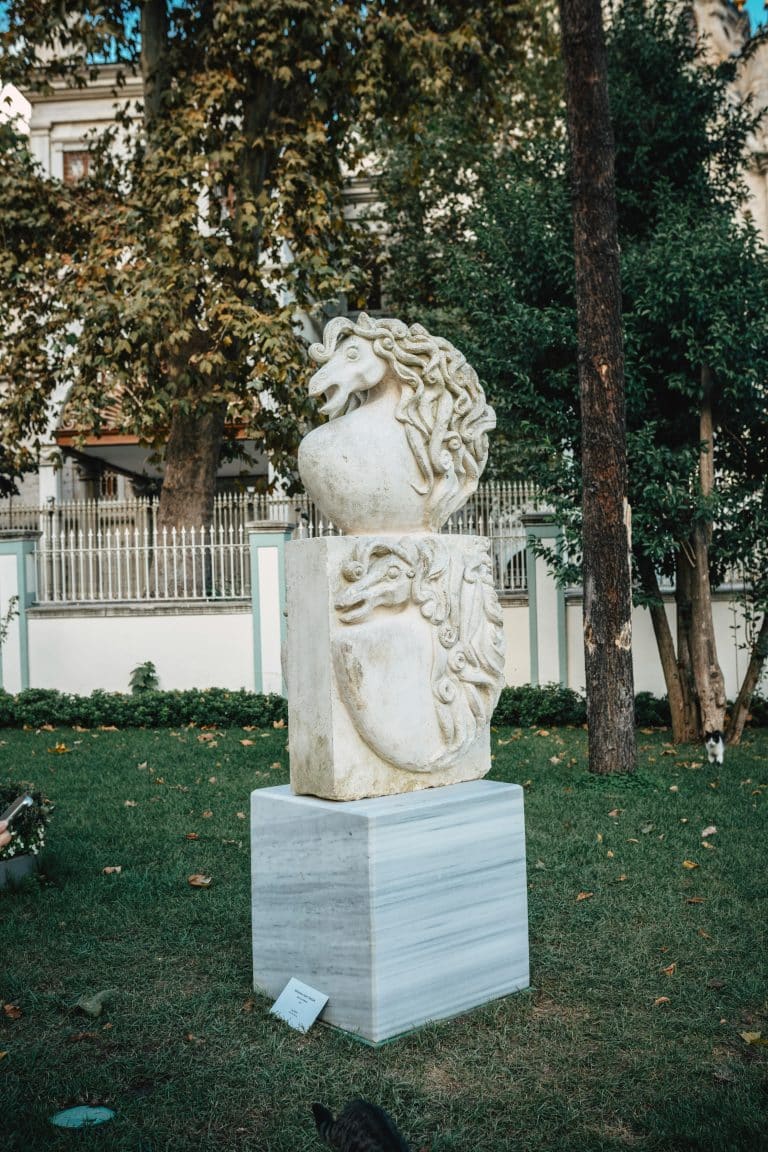 Exploring Easy to Read Guides for Entrepreneur Opportunities